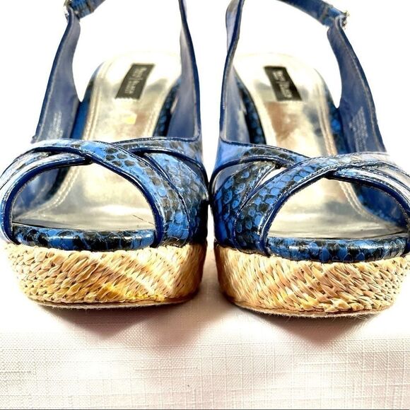 BLUE SNAKESKIN PLATFORM WEDGES BY WHBM SIZE 7M - Picture 3 of 6